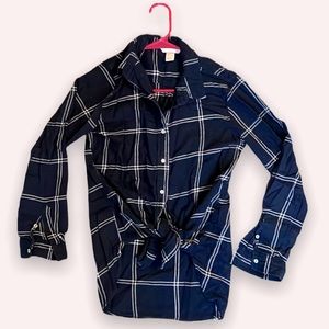 H&M Navy plaid lightweight flannel